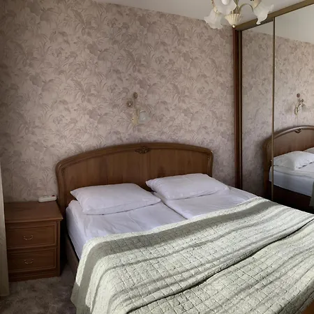 Oh-la-laa Apartament *